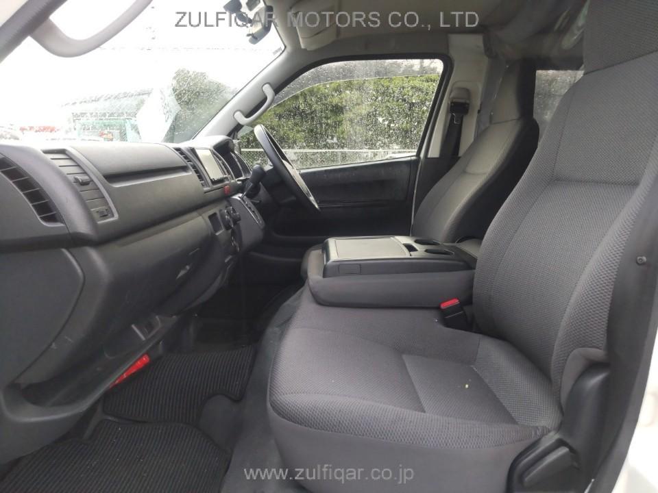 TOYOTA HIACE 2017 Image 20