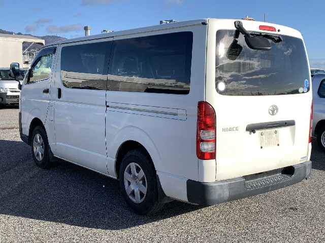 TOYOTA HIACE 2017 Image 24