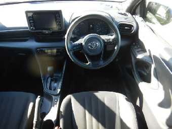 TOYOTA YARIS 2021 Image 13