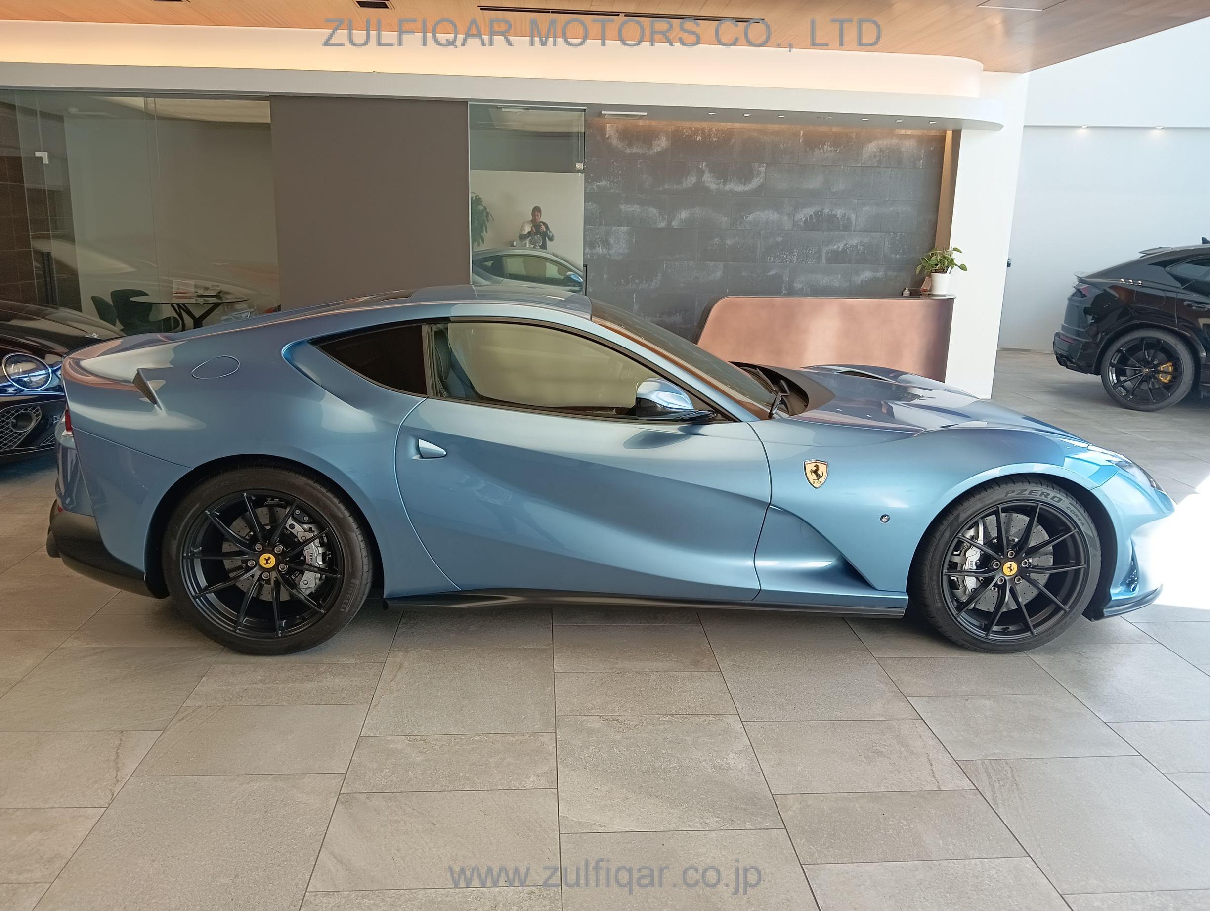 FERRARI 812 SUPERFAST 2019 Image 4