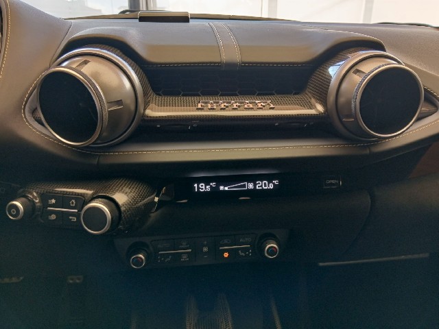 FERRARI 812 SUPERFAST 2019 Image 33