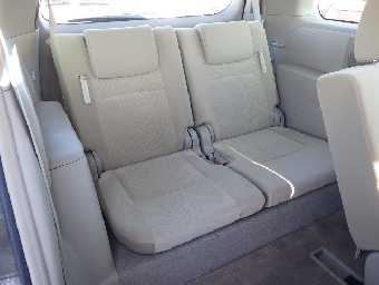 TOYOTA ISIS 2017 Image 14