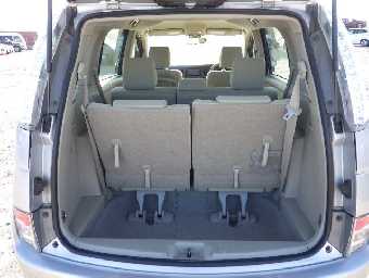 TOYOTA ISIS 2017 Image 15