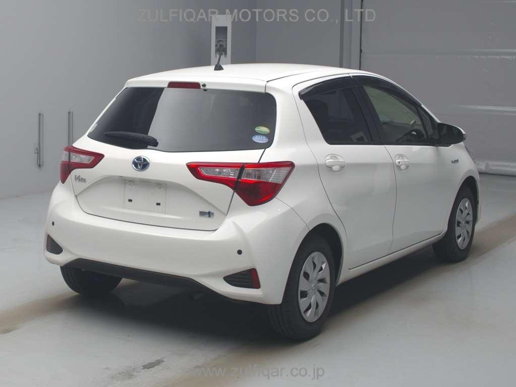 TOYOTA VITZ 2019 Image 2