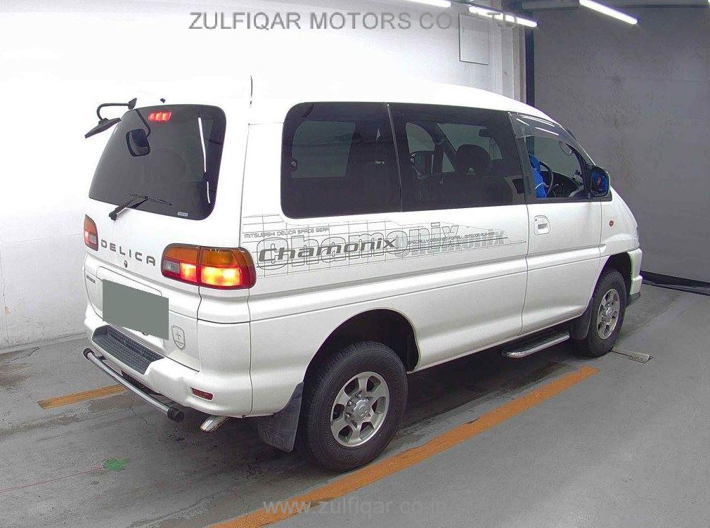 MITSUBISHI DELICA SPACE GEAR 2000 Image 4