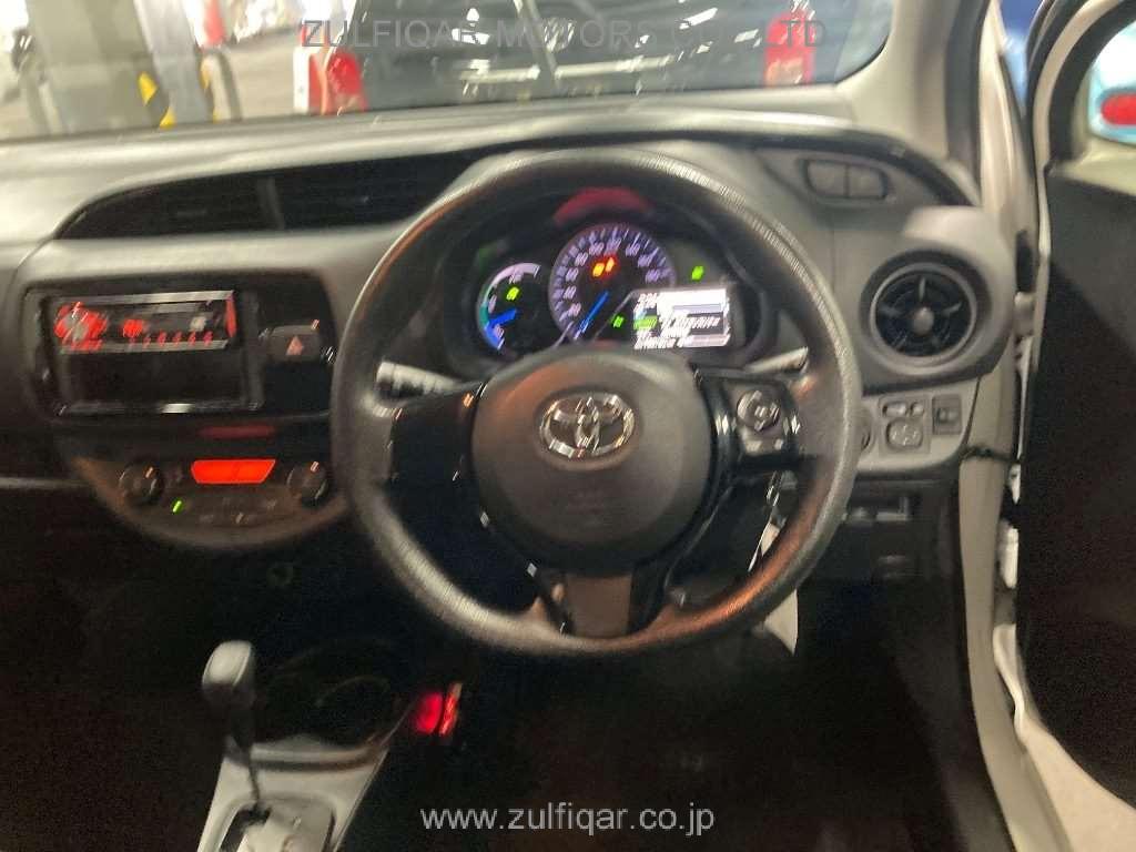 TOYOTA VITZ 2019 Image 7