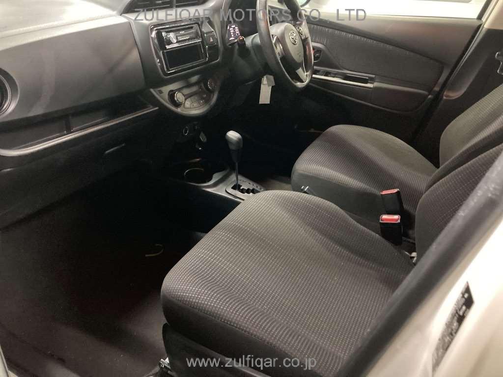 TOYOTA VITZ 2019 Image 10