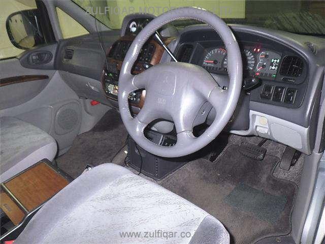 MITSUBISHI DELICA SPACE GEAR 2004 Image 3