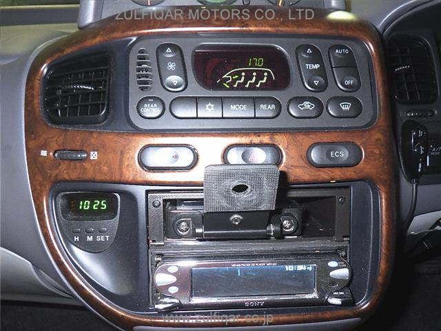 MITSUBISHI DELICA SPACE GEAR 2004 Image 6