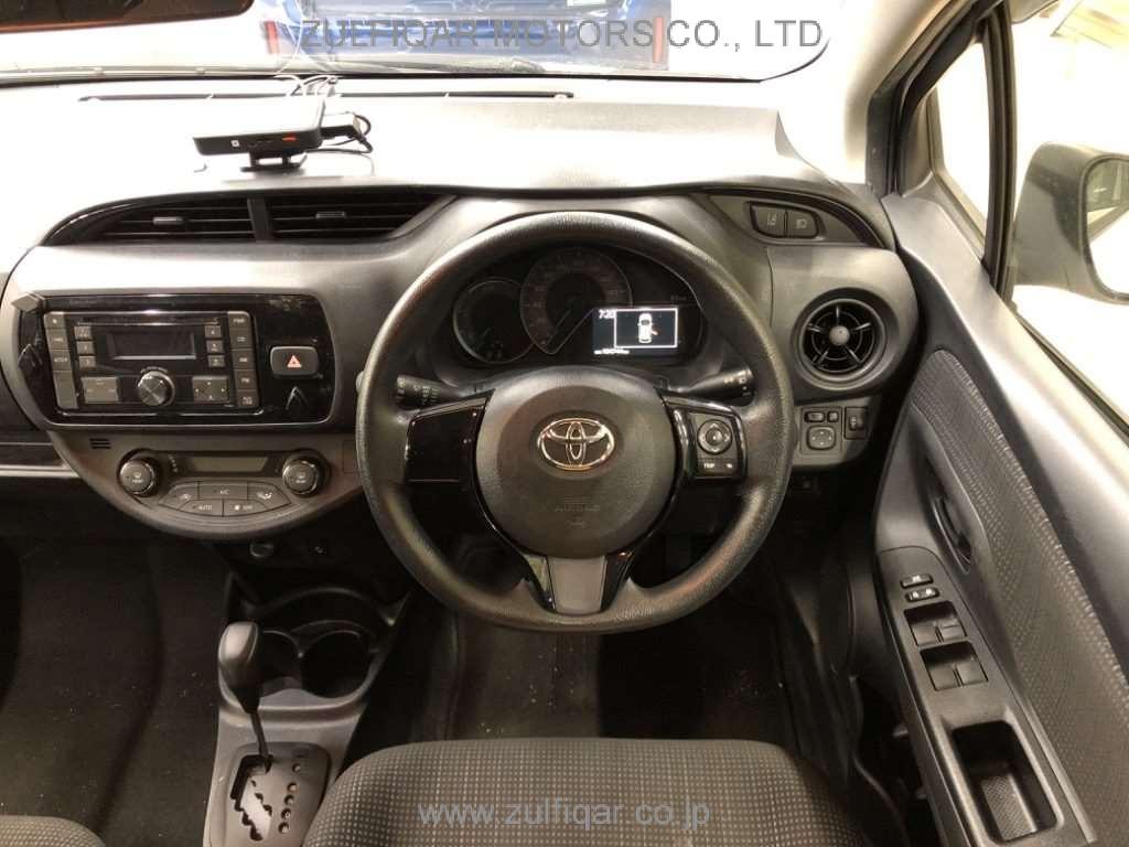 TOYOTA VITZ 2019 Image 6