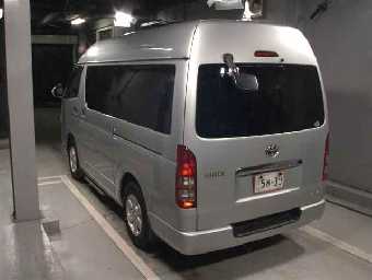 TOYOTA HIACE 2012 Image 2