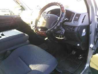 TOYOTA HIACE 2012 Image 3
