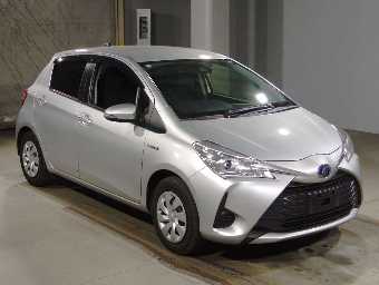 TOYOTA VITZ 2019 Image 3
