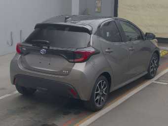 TOYOTA YARIS 2021 Image 2