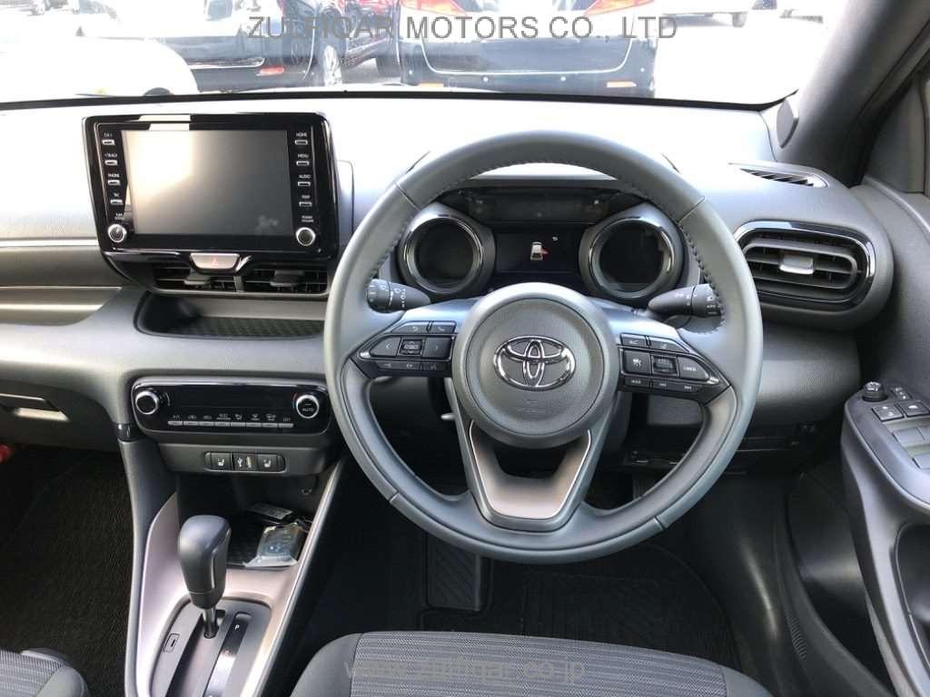 TOYOTA YARIS 2021 Image 6