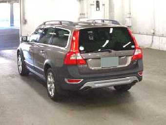 VOLVO XC70 2010 Image 2