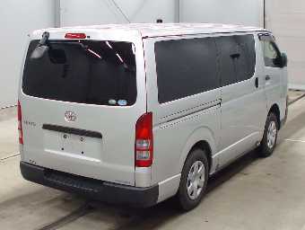 TOYOTA HIACE 2019 Image 2