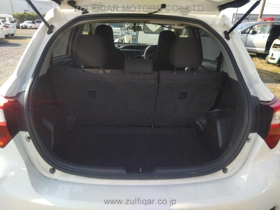 TOYOTA VITZ 2019 Image 7