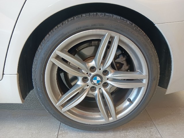 BMW 5 SERIES 2013 Image 20