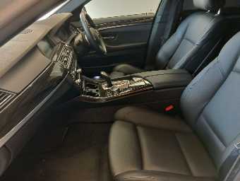 BMW 5 SERIES 2013 Image 26