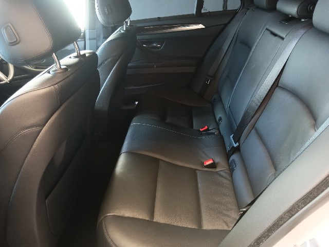 BMW 5 SERIES 2013 Image 35