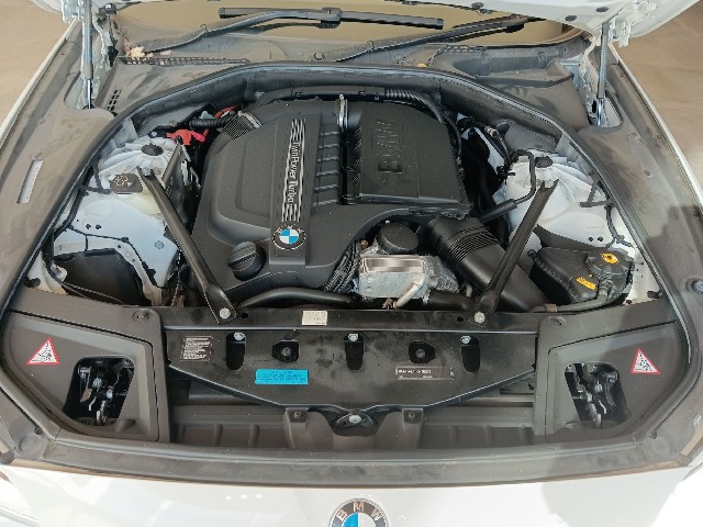 BMW 5 SERIES 2013 Image 47