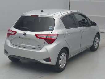 TOYOTA VITZ 2019 Image 2