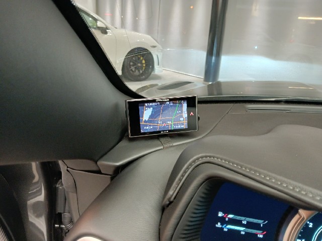 ASTON MARTIN DB11 2018 Image 40