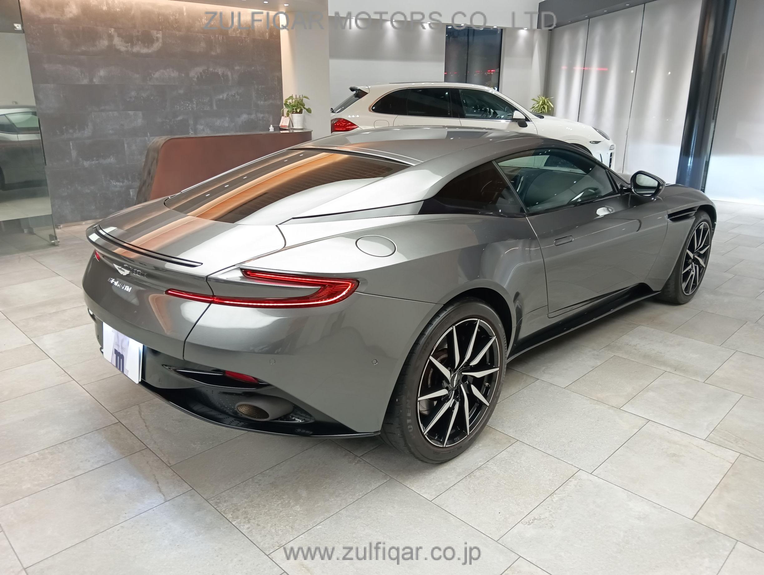 ASTON MARTIN DB11 2018 Image 7