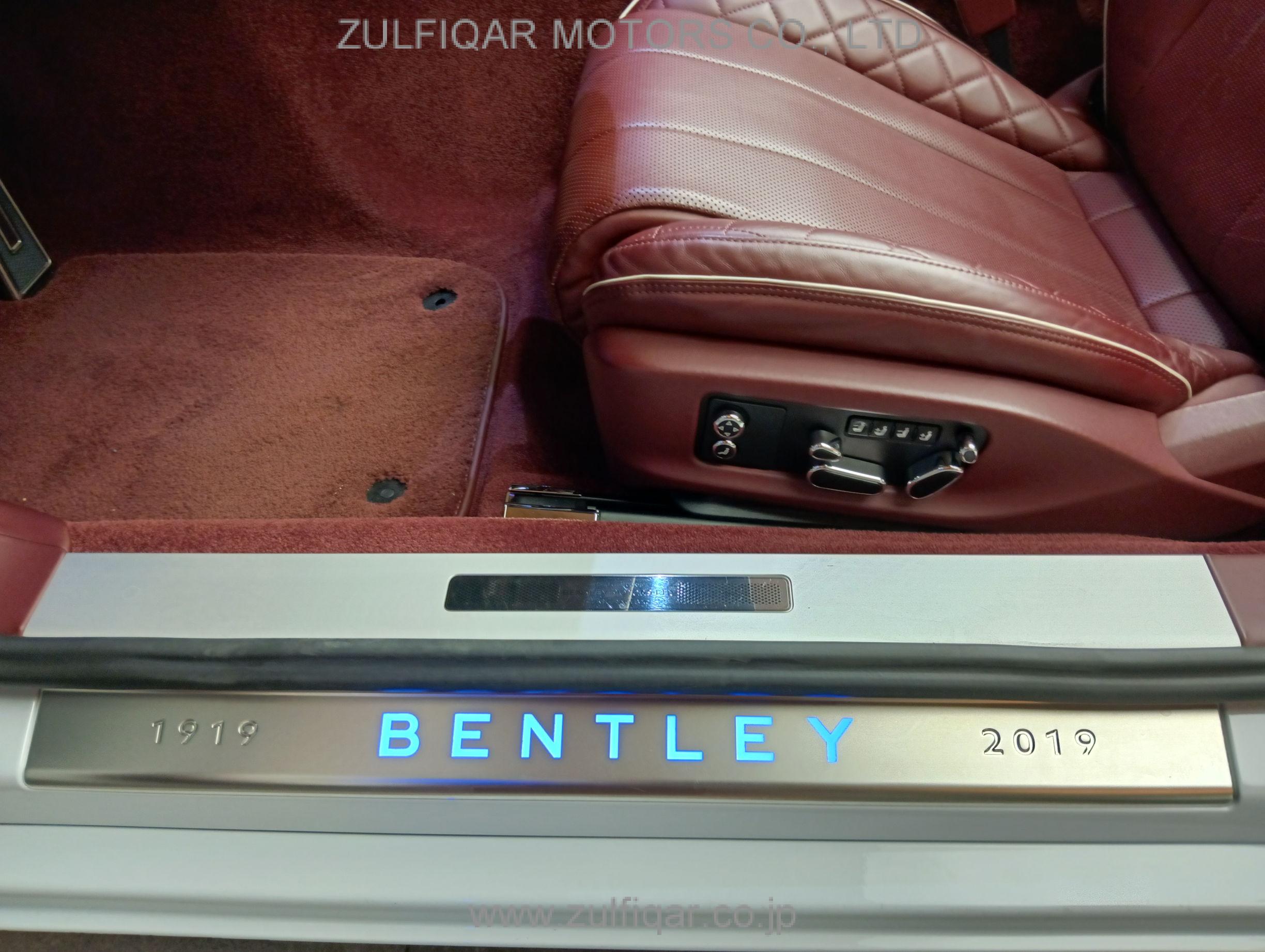 BENTLEY CONTINENTAL 2019 Image 28