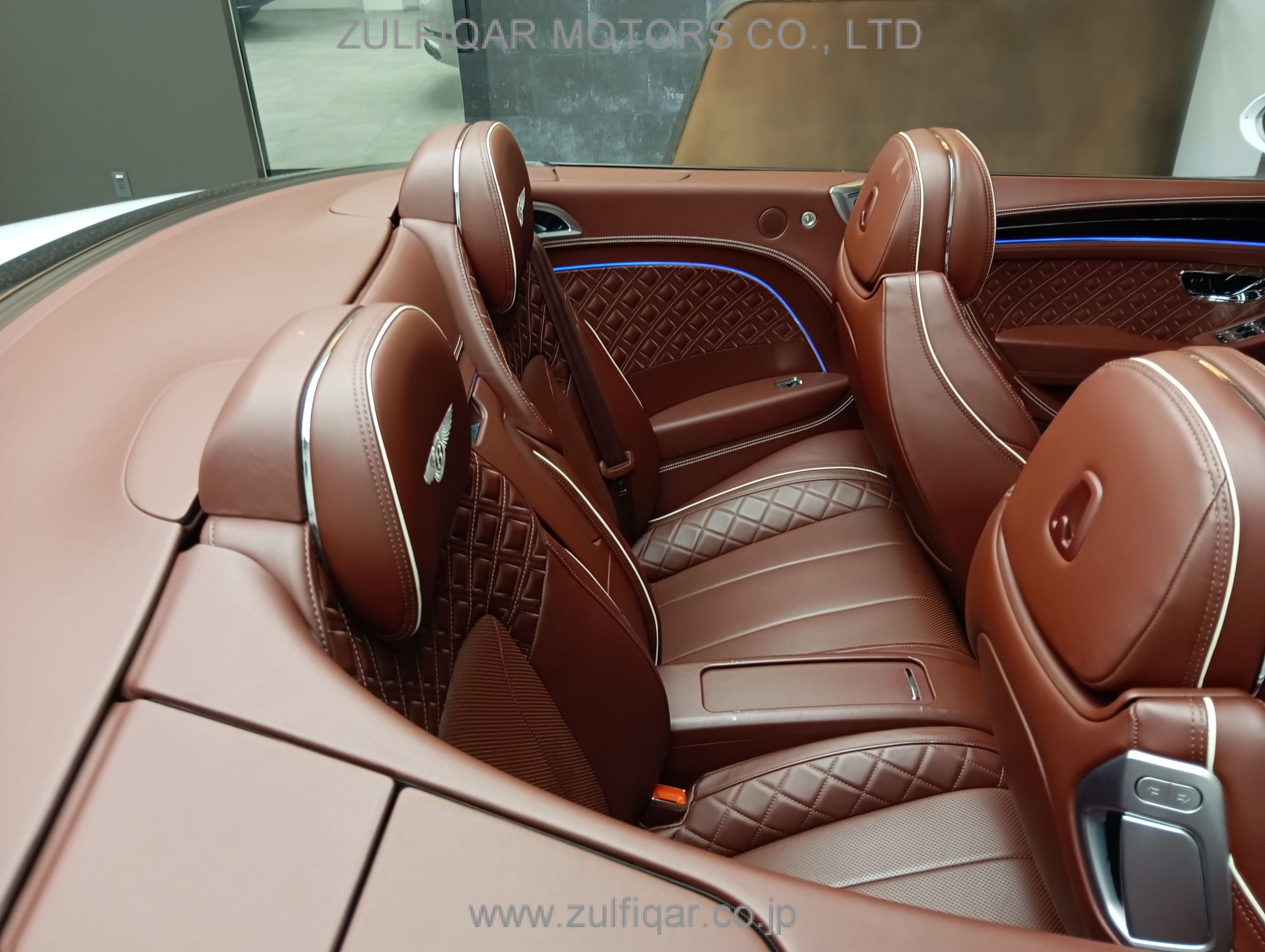 BENTLEY CONTINENTAL 2019 Image 38