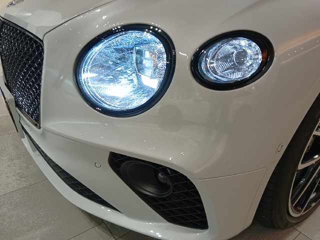 BENTLEY CONTINENTAL 2019 Image 52