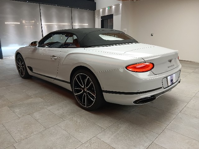 BENTLEY CONTINENTAL 2019 Image 59