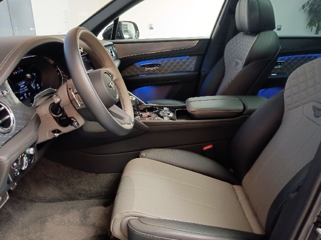 BENTLEY BENTAYGA 2021 Image 25