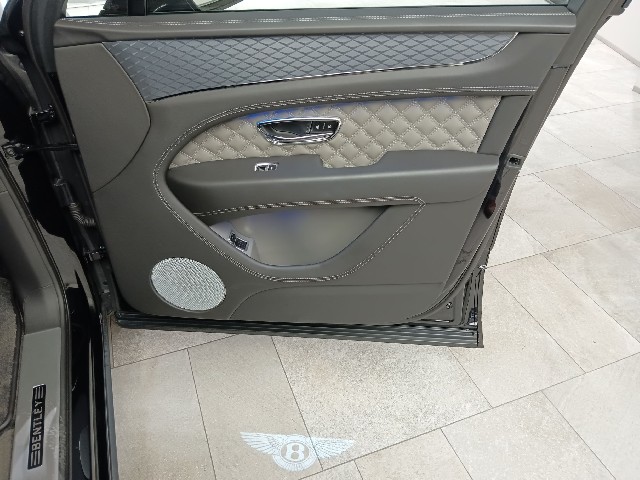 BENTLEY BENTAYGA 2021 Image 37