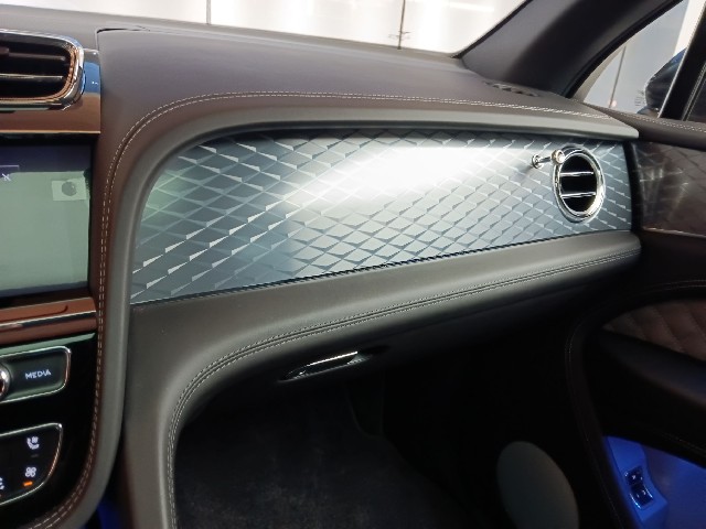 BENTLEY BENTAYGA 2021 Image 50