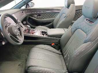 BENTLEY CONTINENTAL 2020 Image 19