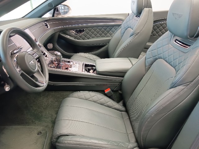 BENTLEY CONTINENTAL 2020 Image 25