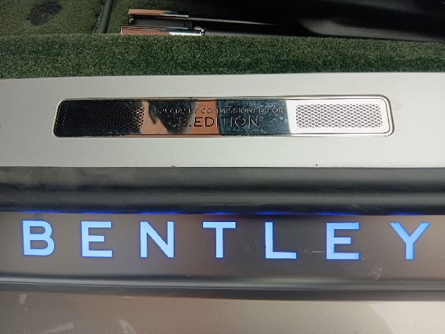 BENTLEY CONTINENTAL 2020 Image 28