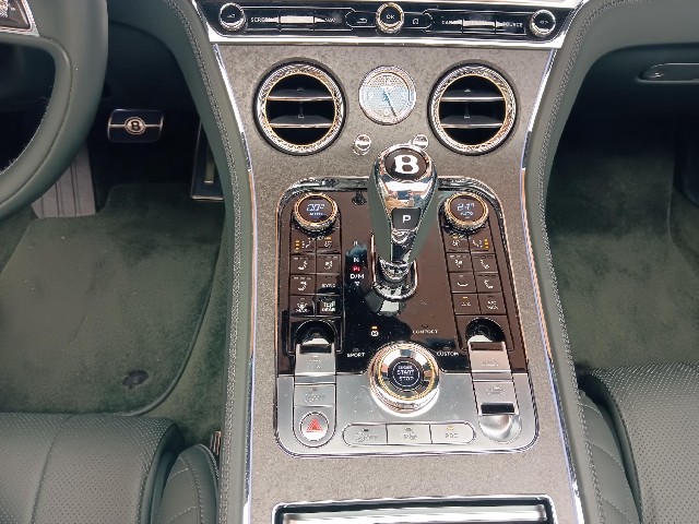 BENTLEY CONTINENTAL 2020 Image 42