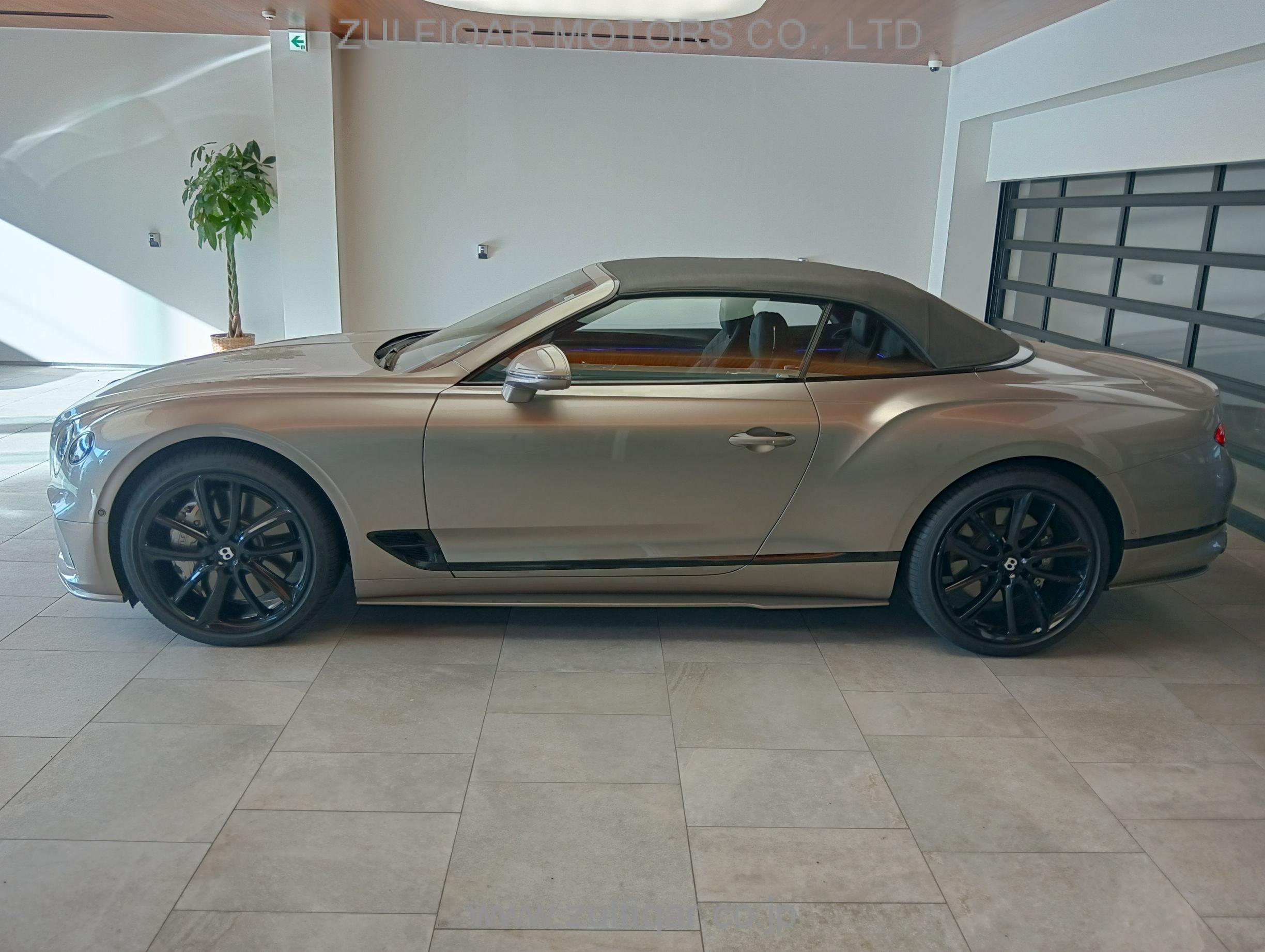 BENTLEY CONTINENTAL 2020 Image 59