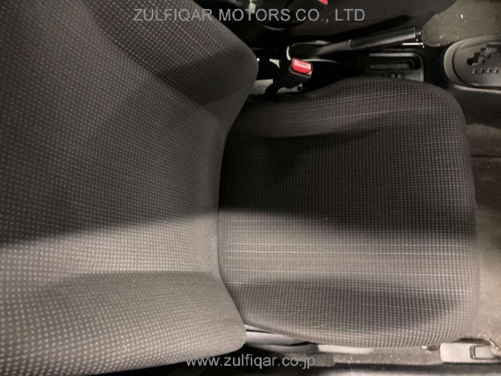 TOYOTA VITZ 2019 Image 6