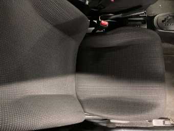 TOYOTA VITZ 2019 Image 6