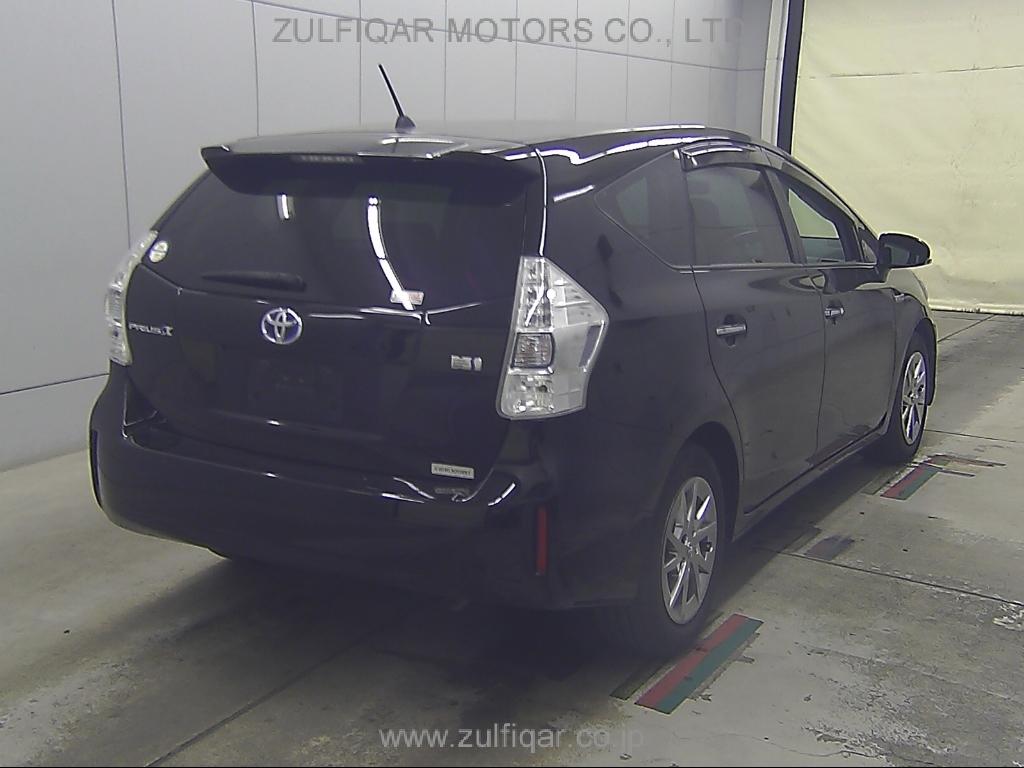 TOYOTA PRIUS ALPHA 2014 Image 2