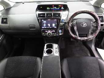 TOYOTA PRIUS ALPHA 2014 Image 3