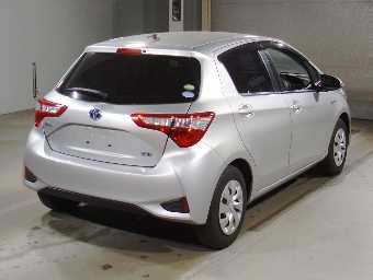 TOYOTA VITZ 2019 Image 2