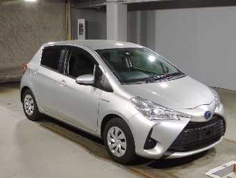 TOYOTA VITZ 2019 Image 3