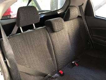 TOYOTA VITZ 2019 Image 7