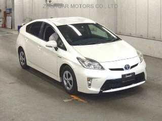 TOYOTA PRIUS 2014 Image 4