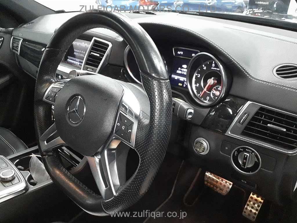 MERCEDES BENZ M CLASS 2012 Image 7